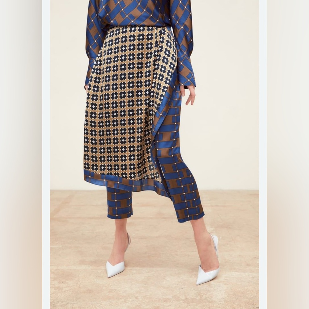 Zara Blue and Brown Geometric top and pants with skirt cover